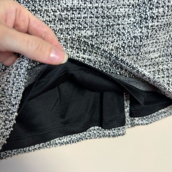 CLEARANCE! Ann Taylor Factory Pull-On Skirt Size 10P EUC - Picture 4 of 5